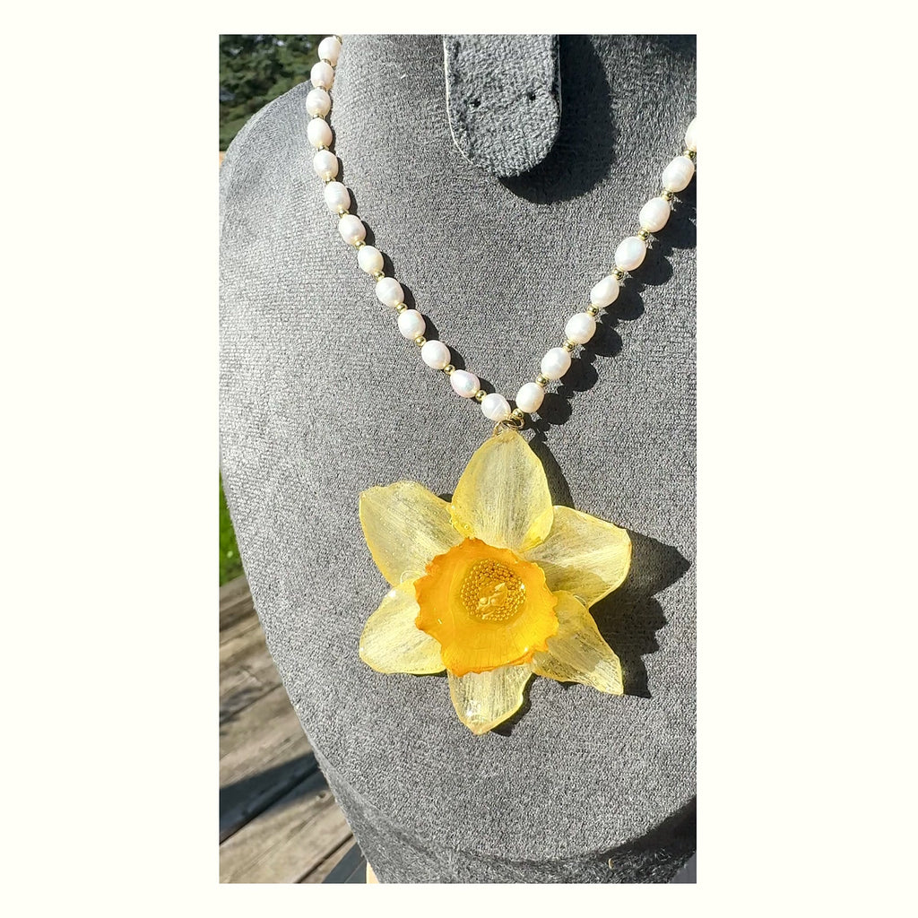 Yellow Daffodil Pearl Necklace handmade real flower jewelry